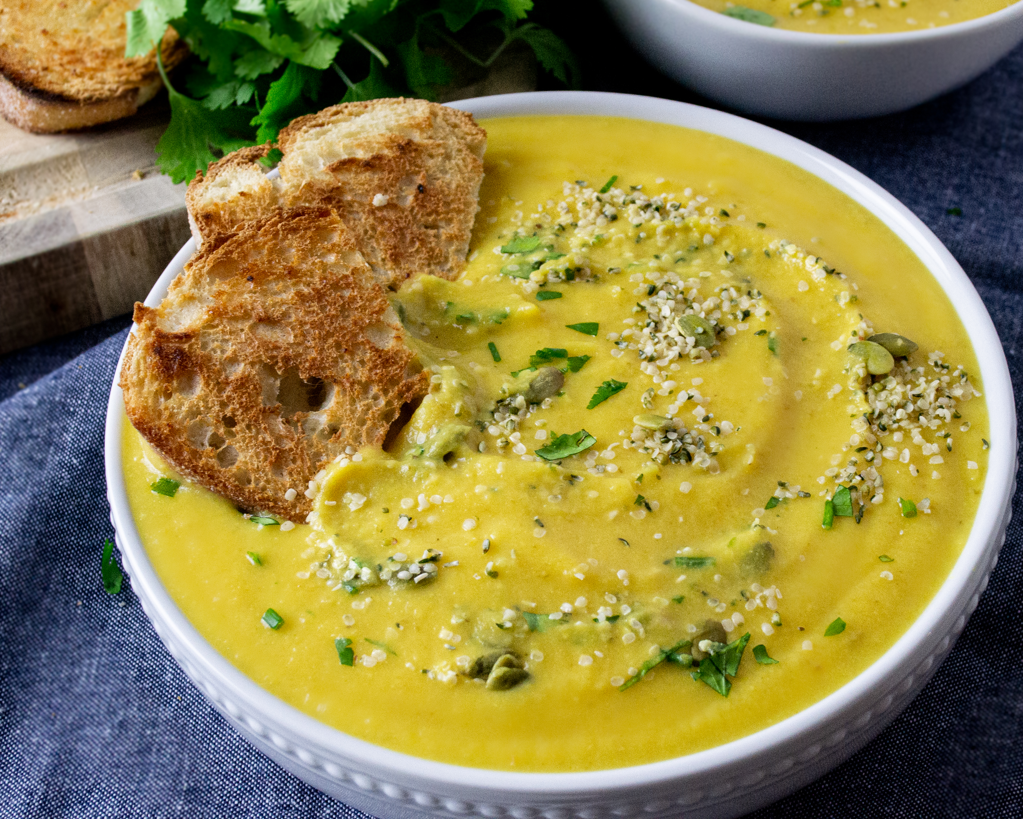 Vegan Cheesy Cauliflower Soup